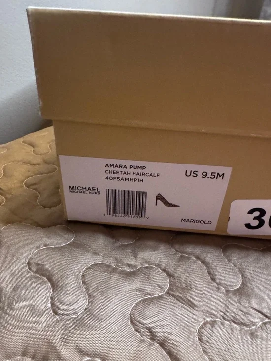 Michael Kors Leopard Print Pointed-Toe Pumps - Brown/Black size 9.5 - Picture 6 of 7